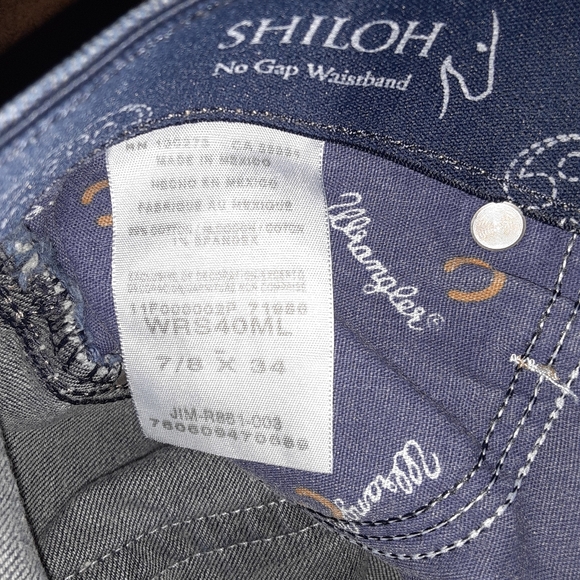 Wrangler Shiloh "No gap waistband" bootcut Jean's size 7/8 x 34 - Picture 9 of 9